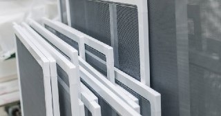 Москитные сетки на пластиковые окна Славгород купить по цене от 929 руб.